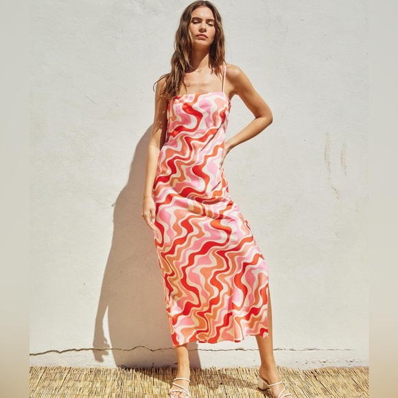 839. Wilder Days Draped Open Back Maxi Dress în Golden Sand - Picture 3 of 4